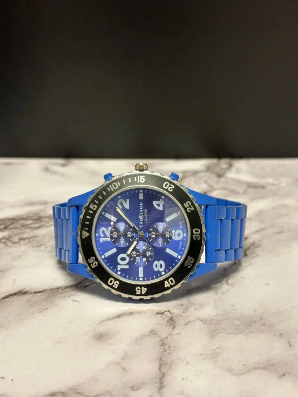 3/$30 Chereskin Watch Men Silver Tone Blue Faux Chrono Dial New Battery 8.75
